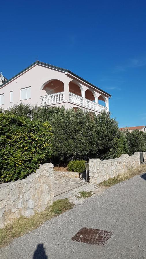 פובליאנה Apartments Pink House מראה חיצוני תמונה