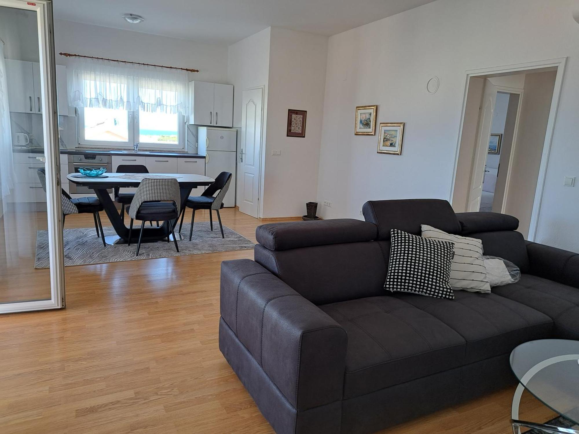 פובליאנה Apartments Pink House מראה חיצוני תמונה