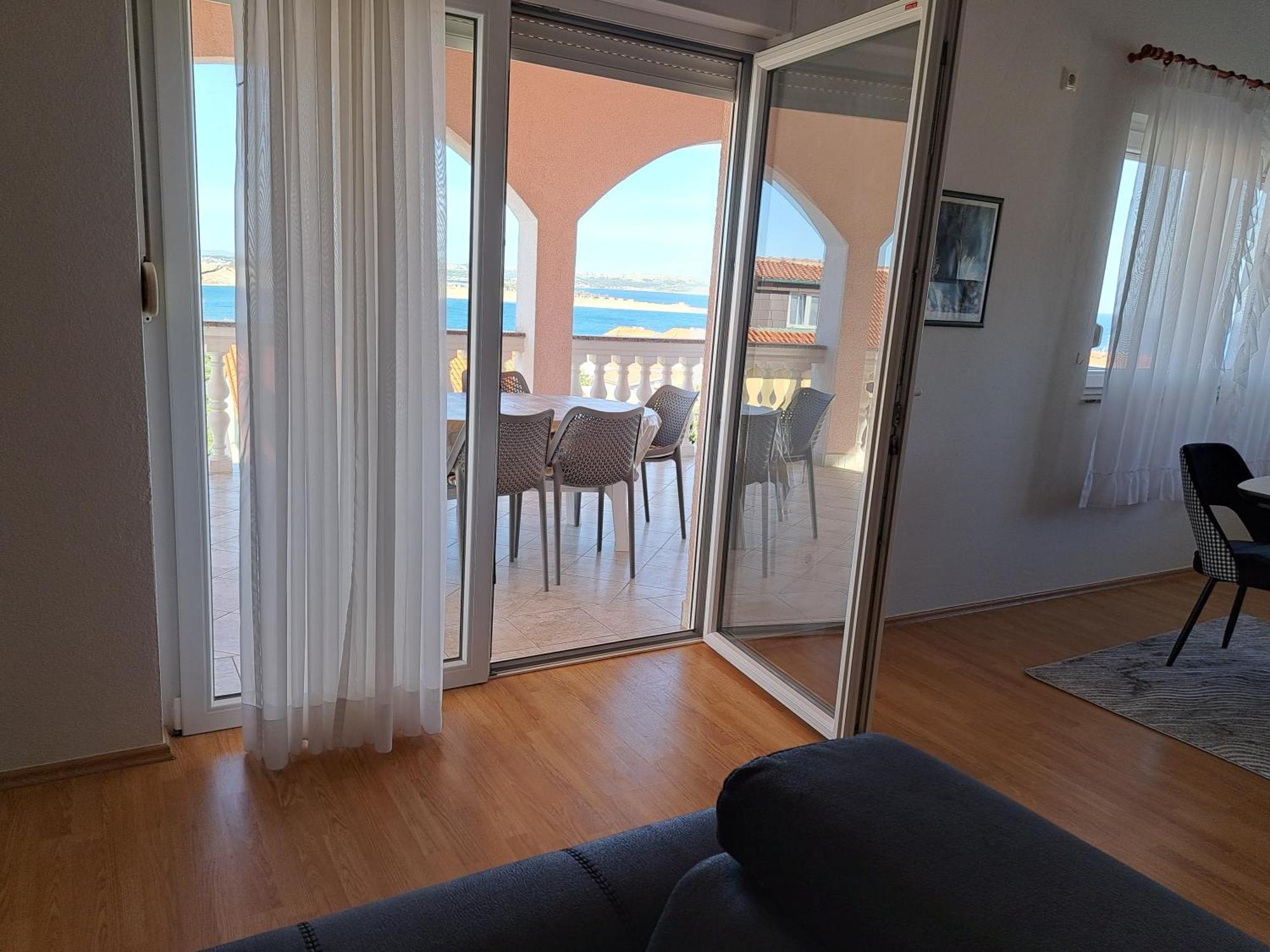 פובליאנה Apartments Pink House מראה חיצוני תמונה
